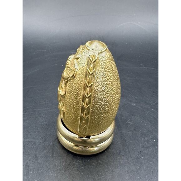French ROCOCO Style Egg By The Franklin Mint Collector’s Treasury of Eggs 1990 - Picture 3 of 7